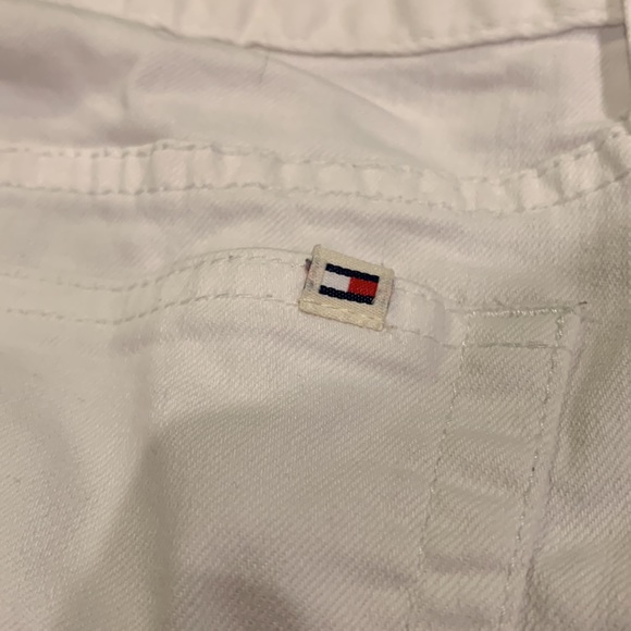 Tommy Hilfiger mini skirt - Picture 6 of 8